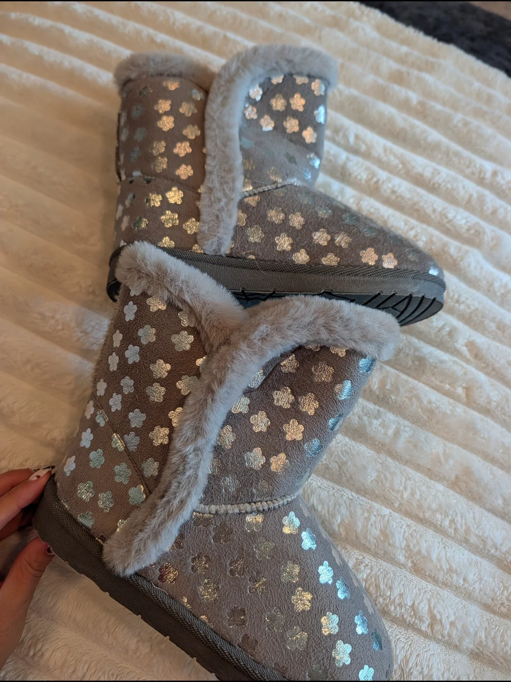 Cozy Kids Gray Faux-Fur Winter Boots with Metallic Flower Detail